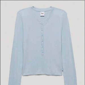 L ARITZIA TNA BLUE HENLEY
